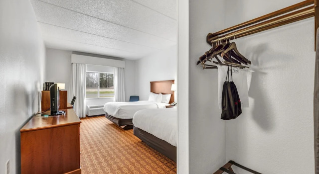 Четырёхместный номер Standard Fairfield Inn & Suites by Marriott Lumberton