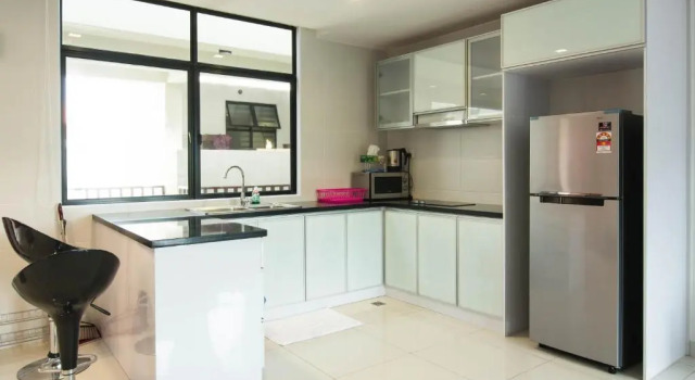 Апартаменты Holiday Homes At Samsuria Resort