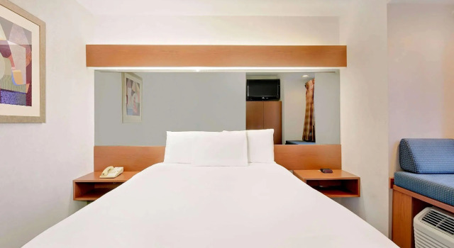 Двухместный номер Standard Red Roof Inn Winston-Salem