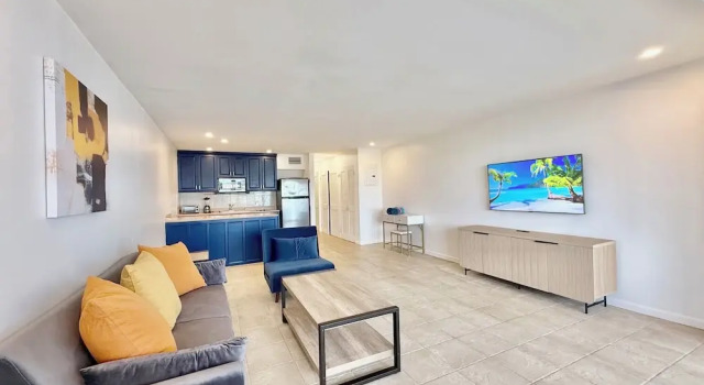 Crystal Cove Beachfront Pool Tennis, Забронировать Апартаменты/квартира Отели Назарета с парковкой, Парковка