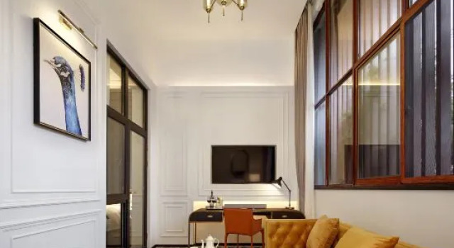 Люкс Luxury Z Hotel (Kunming Dianchi Shenghuo Meixue)