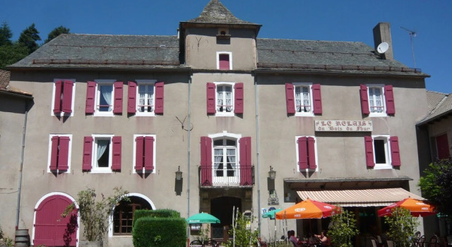 Relais Du Bois Du Four, Rezerwuj Hotel Saint-Leons Aveyron