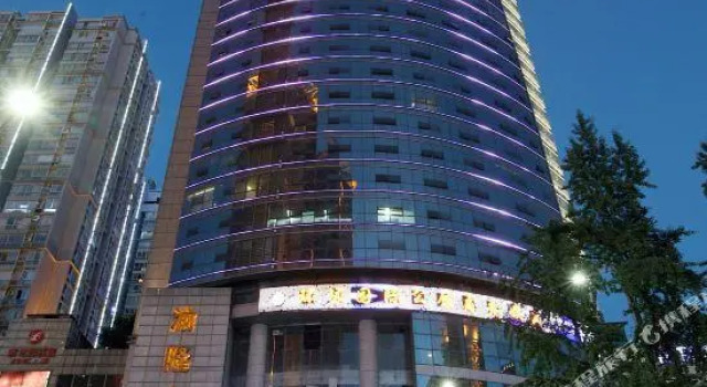 Номер Standard Elite Polink Global Hotel