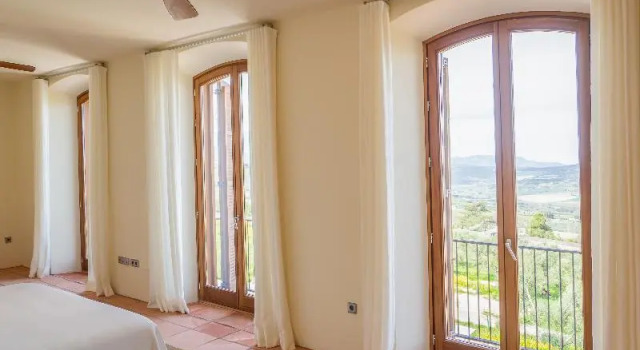 Люкс Deluxe с балконом Cortijo LA Almazara