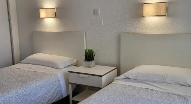 Las Camelias Apartments