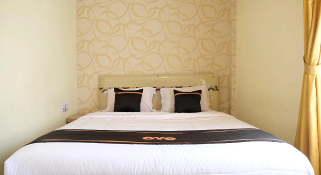 Номер Deluxe OYO 1616 Hotel Central City 2