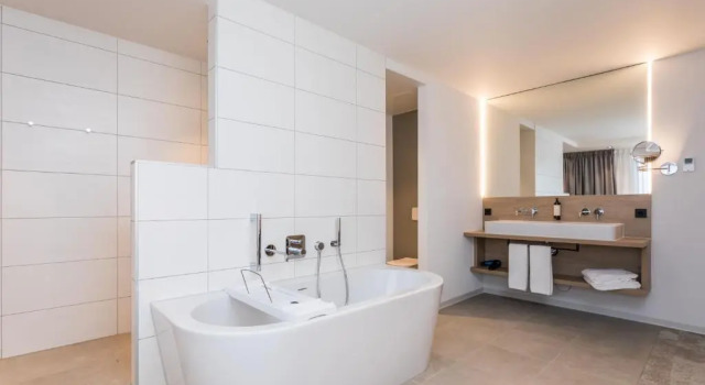 Полулюкс Deluxe Hotel de Rousch - 4 sterren Superieur