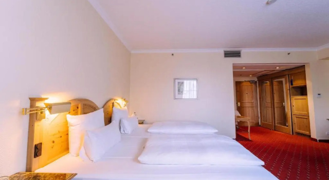 Номер Family Atomis Hotel Munich Airport by Mercure