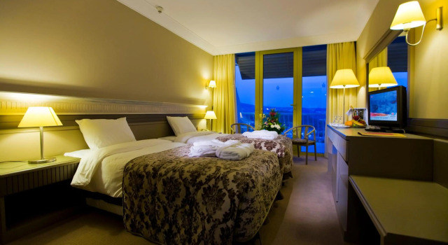 Fantasia Deluxe Hotel