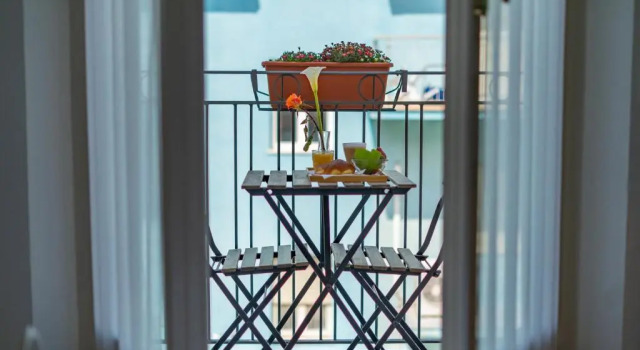 Двухместный номер Deluxe с балконом и с видом на море Hotel Greta B&B
