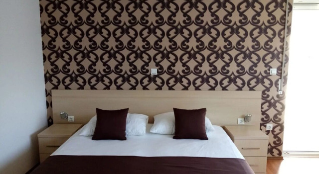 Ante - Comfortable - SA6, Varaa Hotelli Hotellit Strožanac pysäköinnillä, Pysäköinti