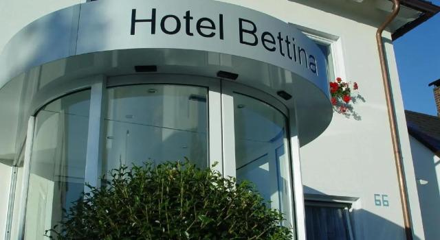 Hotel Bettina garni, Забронировать Отель Отели в центре Гюнцбург с завтраком, отели в центре Гюнцбург с завтраком