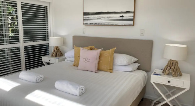 Коттедж рядом с пляжем East On Byron Bay Apartments