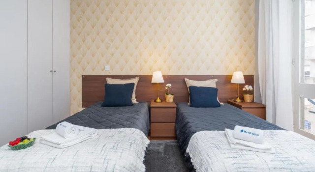 Апартаменты с 2 комнатами Host Wise - Deluxe Bright Flat with Netflix