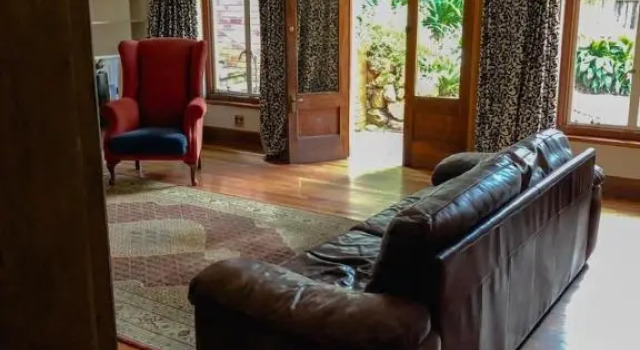 Secret Palace - Large 5 bedroom Family Home, Buchen Sie Hotel Grahamstown Albany