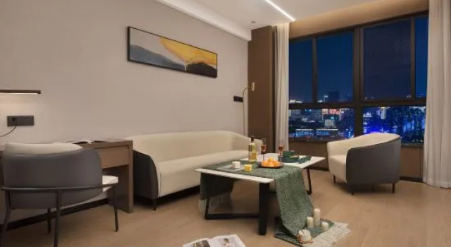 Люкс Yinji Hotel (Yuhuan Wuyue Plaza)