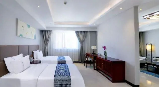 Семейный люкс Harmonious Qianjin Hotel