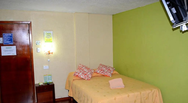 Camera Standard Hostal Terra 2 - EL CONDADO