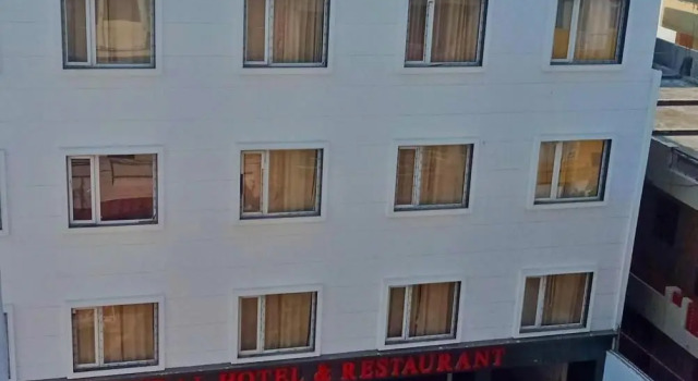 Hotel Red Coral, Rezervovat Hotel Hotely v Gujarat s parkováním, Parkování