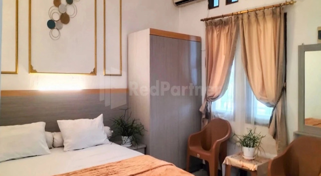 Rosa Luxury Jagakarsa RedPartner, Book Hotel Hotels in Jakarta Province with Parking, Parking