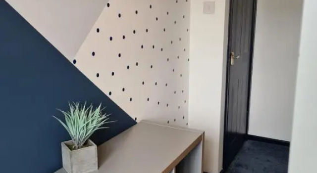 Stunning 2 bed house near coastal path/lake/beach