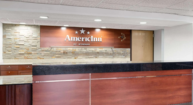 AmericInn by Wyndham Shakopee Near Canterbury Park
