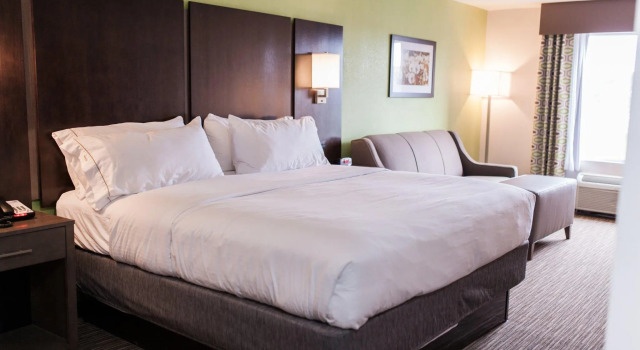Номер Standard Holiday Inn Express & Suites Sweetwater by IHG