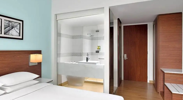 Номер Premier Fairfield by Marriott Bengaluru Outer Ring Road