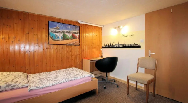 ABT - Private Room for 1, Забронировать Отель Миттельфельд Ганновер, рядом с Buddhist Monastery of Perfect Enlightenment