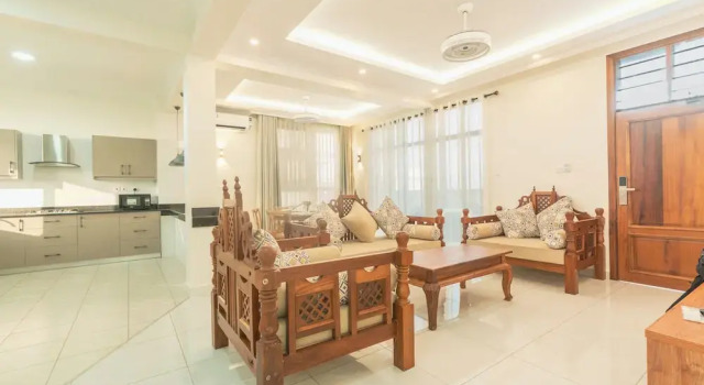 Leshan Luxury Villas, Book Villa Hotels in Coast Region with Parking, Parking