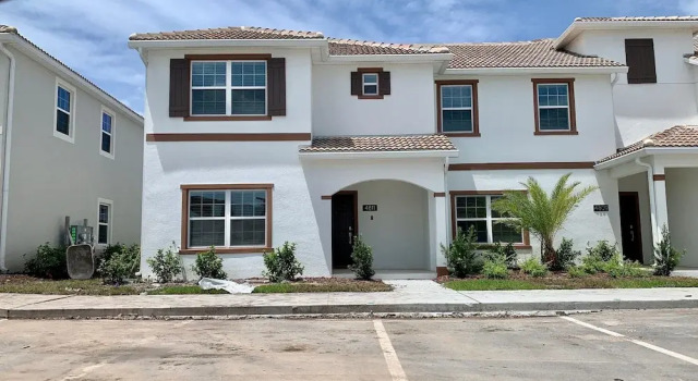 Marvelous 5 Bedroom w/ Pool Close to Disney 4811