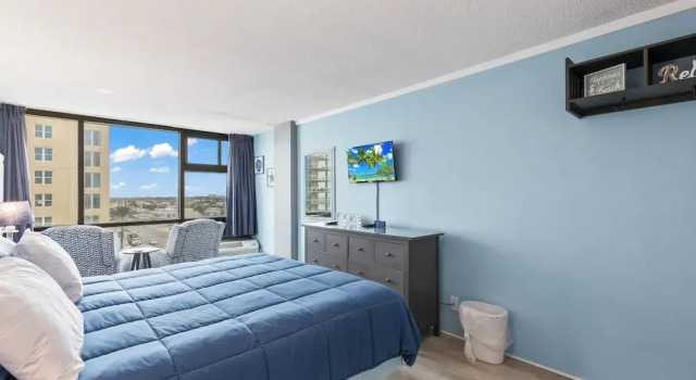 Oceanside Inn Studios by Brightwild