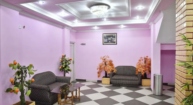 OYO 10752 Hotel Sitara International, Забронировать Отель Отели Джамму и Кашмира с парковкой, Парковка