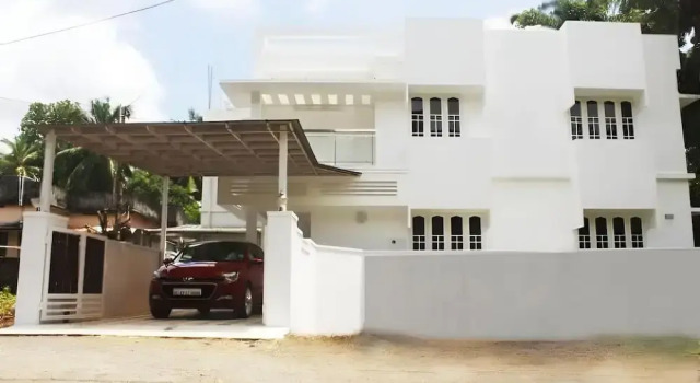 The Dream Home Kochi, Забронировать Дом для отпуска Отели штата Кералы с парковкой, Парковка
