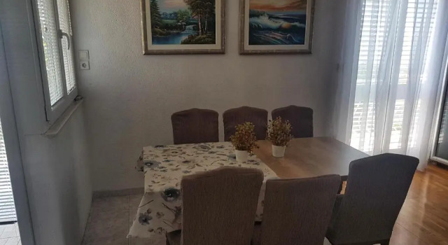 Апартаменты с 2 комнатами с балконом и с видом на море Apartments Mima