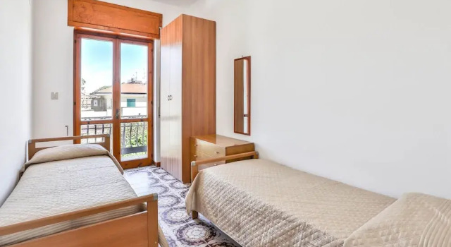 Appartamenti Emilia, Book Hotel Hoteller i Salerno med parkering, Parkering