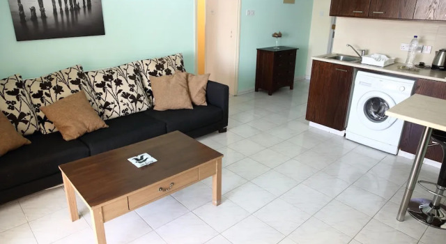 Апартаменты с 2 комнатами с балконом Alora Apartments
