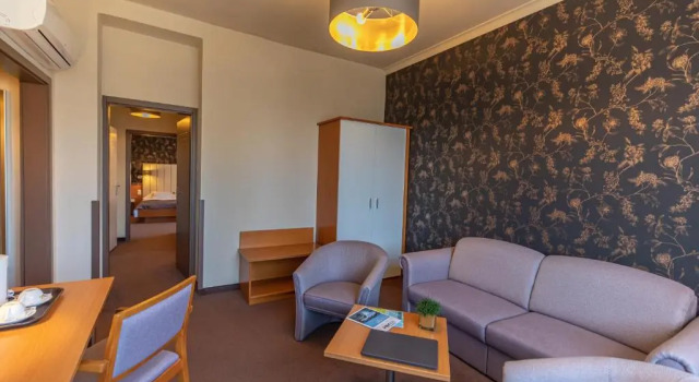 Люкс Deluxe City Hotel Miskolc