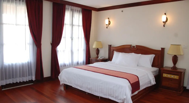 Люкс c 1 комнатой с балконом Steung Siemreap Residences & Apartment