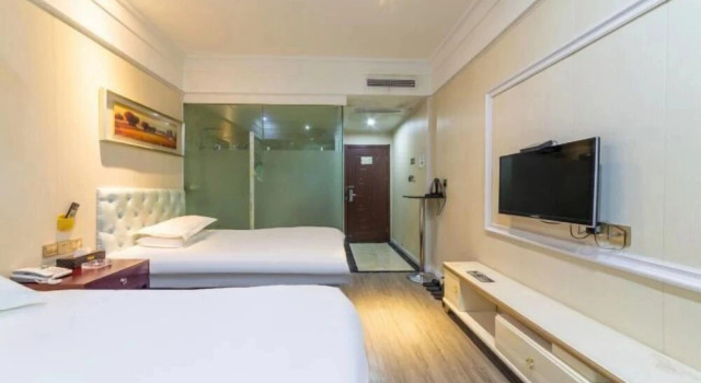 Quzhou 8090 Smart Cinema Hotel, Забронировать Отель Цюйчжоу Чжэцзян, рядом с Quzhou Railway Station
