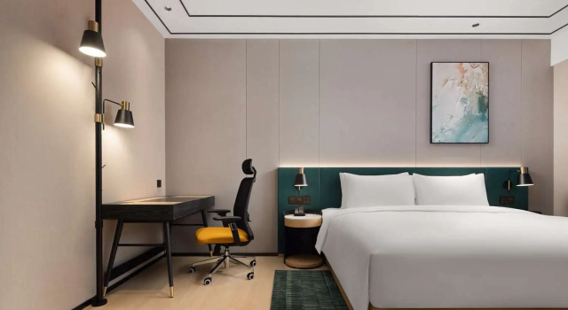 Люкс Deluxe Hilton Garden Inn Chengdu Chunxi Road Center
