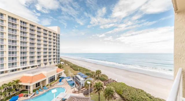Номер Standard с видом на океан Hilton Melbourne Beach Oceanfront