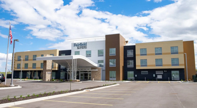 Fairfield Inn & Suites by Marriott Fond du Lac, Varaa Hotelli Fond du Lac Wisconsin