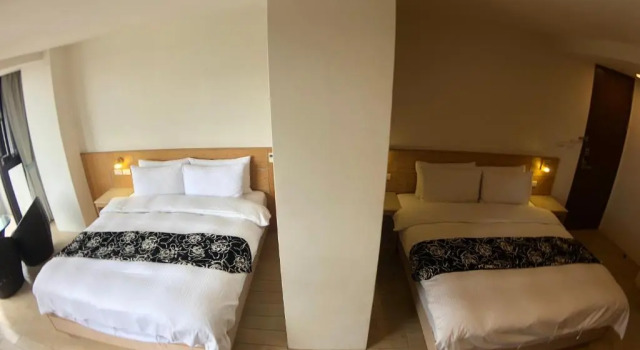 Четырёхместный номер Standard Ming Yue Hu Hotel