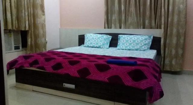 Janardan Homestay Puri