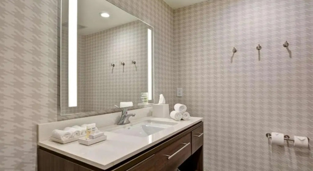 Двухместный люкс c 1 комнатой Home2 Suites Charleston West Ashley