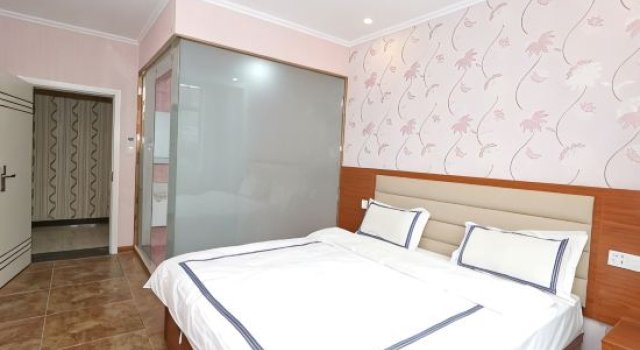 Mingren business hotel in Zaozhuang, Prenota Hotel Hotel a Shandong con parcheggio, Parcheggio
