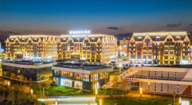 Nightlight Town HOTEL, Prenota Hotel Hotel a Burqin con parcheggio, Parcheggio