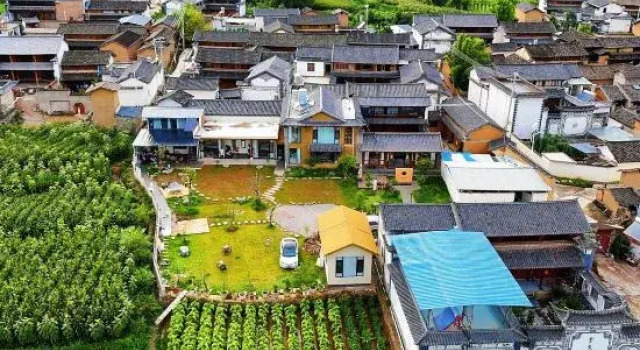 YouRan Lodge · Pastoral Mountain-View Retreat (Shaxi Ancient Town), Prenota Hotel Hotel a Shaxi con parcheggio, Parcheggio