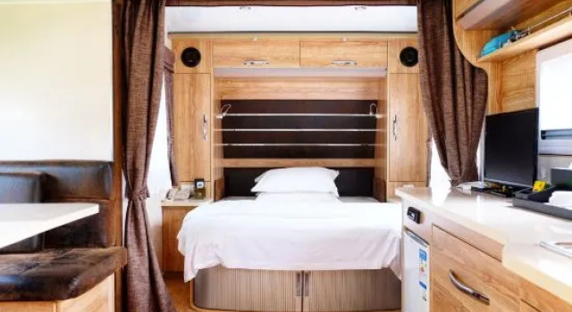 Семейный Место под палатку Midea Egret Lake Car Theme Hotel